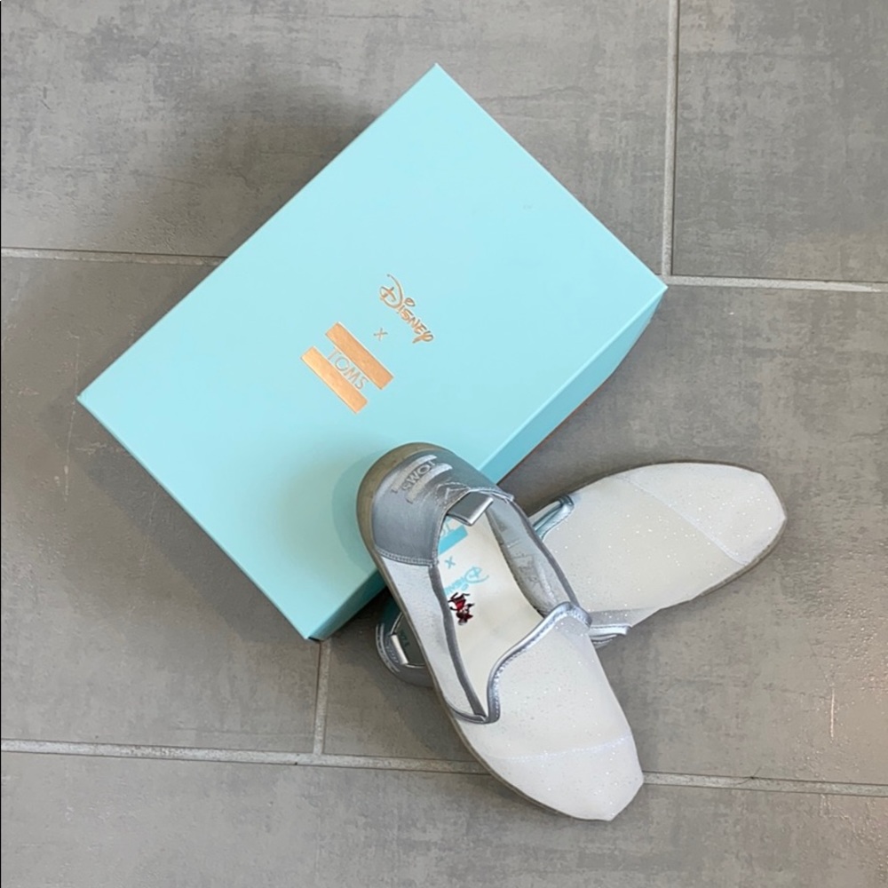 TOMS x Disney Cinderella shoes, sz 7.5